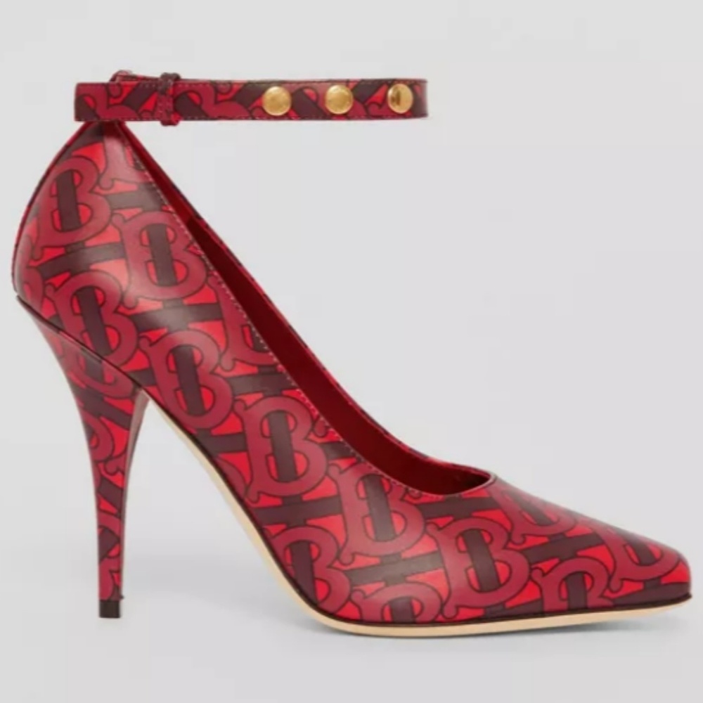 Burberry Leather Pumps